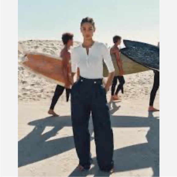 New year sale Zara WIDE LEG DENIM EFFECT LINE BLEND PANTS Size M
🚨FIRM PRICE - Picture 9 of 14